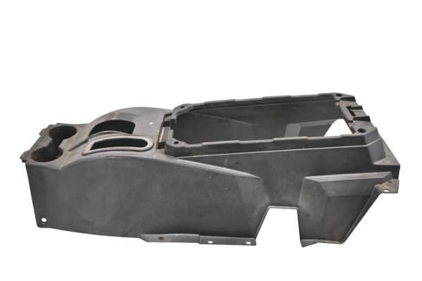 Yamaha - 16 Yamaha Wolverine 700 Center Console Cover YXE700W