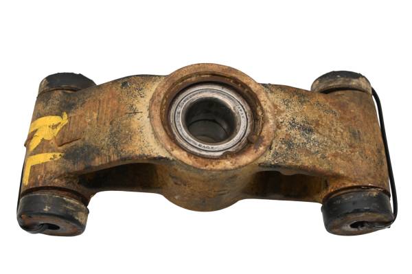 Kawasaki - 10 Kawasaki Teryx 750 4x4 Rear Spindle Knuckle Left Or Right KRF750