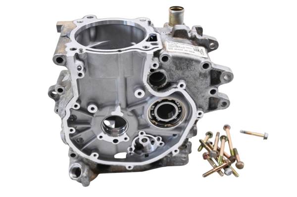 Polaris - 19 Polaris Sportsman 570 EPS 4x4 Crankcase Center Crank Case
