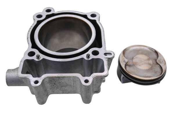 Polaris - 19 Polaris Sportsman 570 EPS 4x4 Cylinder & Piston