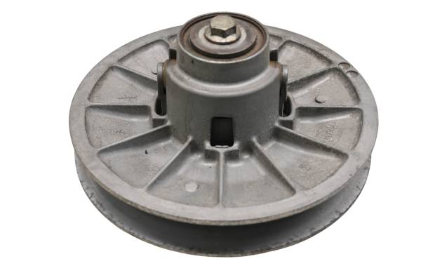 John Deere - 19 John Deere Gator XUV835E Secondary Driven Clutch