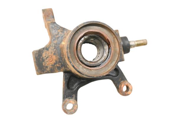 John Deere - 05 John Deere Trail Buck 650 4x4 Front Left Spindle Knuckle