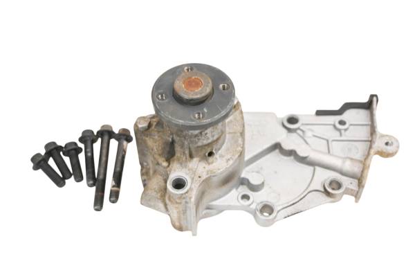 John Deere - 16 John Deere Gator XUV590i Water Pump
