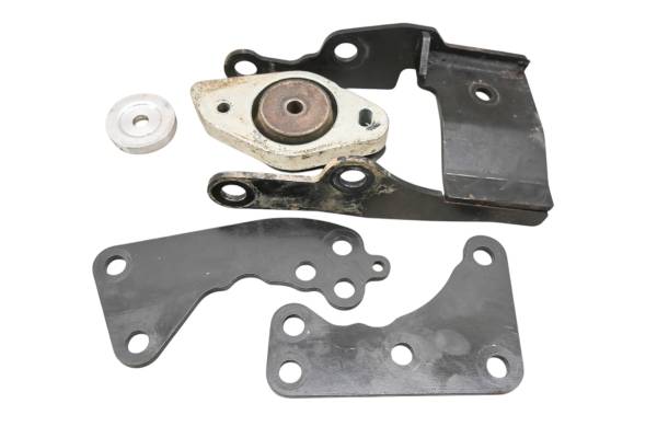 John Deere - 18 John Deere Gator RSX860M Engine Mounting Brackets