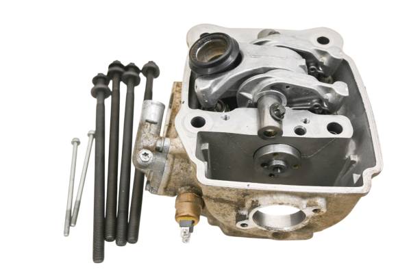 John Deere - 05 John Deere Trail Buck 650 4x4 Cylinder Head