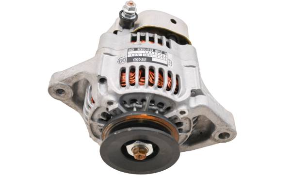 John Deere - 13 John Deere Gator 855D Alternator