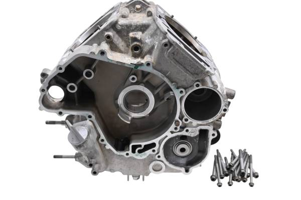 Can-Am - 21 Can-Am Outlander 570 4x4 Crankcase Center Crank Case