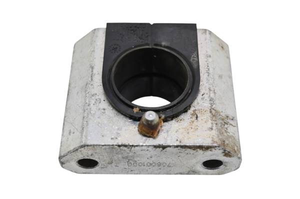 Can-Am - 21 Can-Am Outlander 570 4x4 Swaybar Bushing Holder