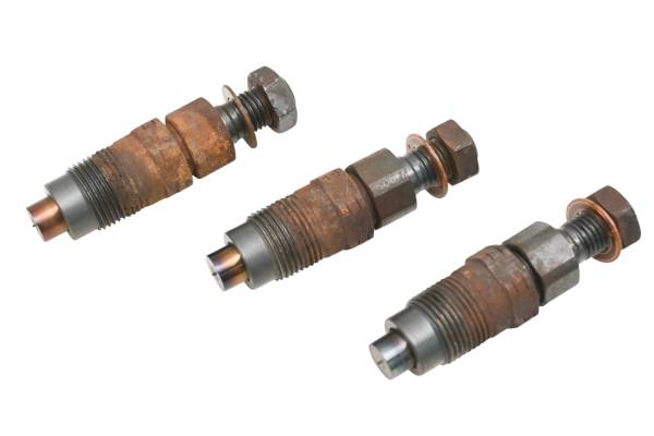 Kubota - 11 Kubota RTV900XTW Fuel Injectors