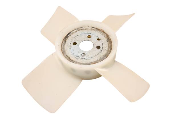 Kubota - 13 Kubota RTV900XT Radiator Fan