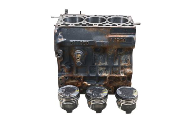 Kubota - 16 Kubota RTV-X1140W Crankcase Center Crank Case & Cylinders