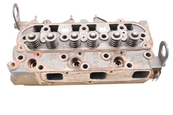 Kubota - 15 Kubota RTV-X900 Cylinder Head