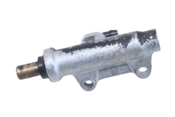 Polaris - 02 Polaris Sportsman 700 4x4 Rear Brake Master Cylinder
