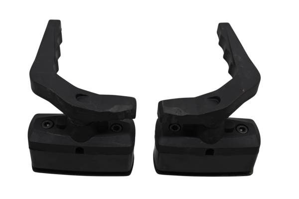 Kawasaki - 18 Kawasaki Mule 4000 2x4 Door Latches KAF620