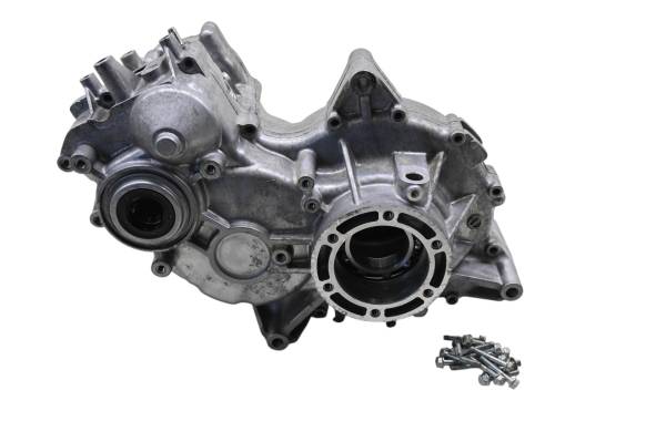 Kawasaki - 18 Kawasaki Mule 4000 2x4 Transmission Gear Case Housing KAF620