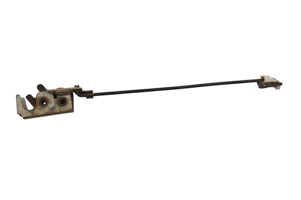 Can-Am - 13 Can-Am Commander 1000 XT Right Cargo Box Rod Bracket