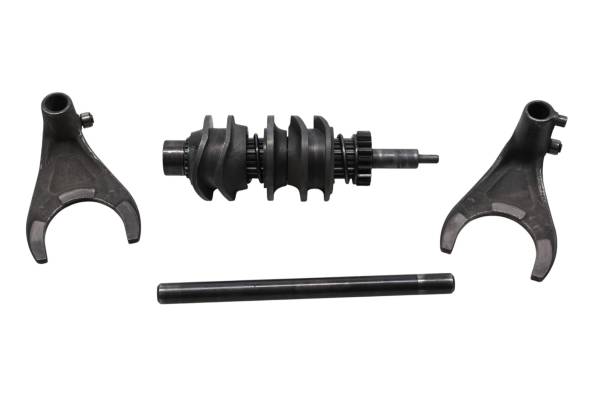 Can-Am - 13 Can-Am Commander 1000 XT Shift Forks & Drum