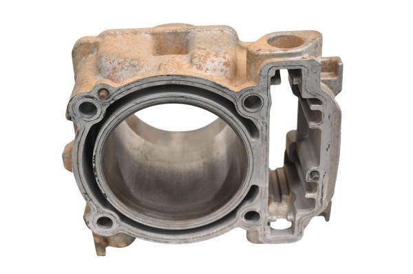 Can-Am - 13 Can-Am Commander 1000 XT Front Cylinder