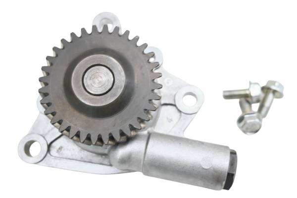 Kawasaki - 19 Kawasaki Mule Pro-DX EPS Oil Pump KAF1000E