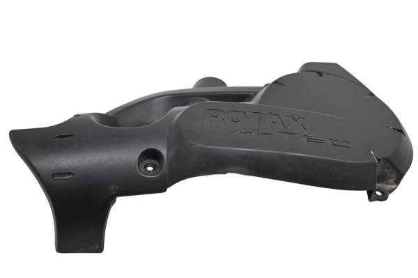 Bombardier - 05 Can-Am Outlander 400 XT 4x4 Right Side Engine Cover Bombardier