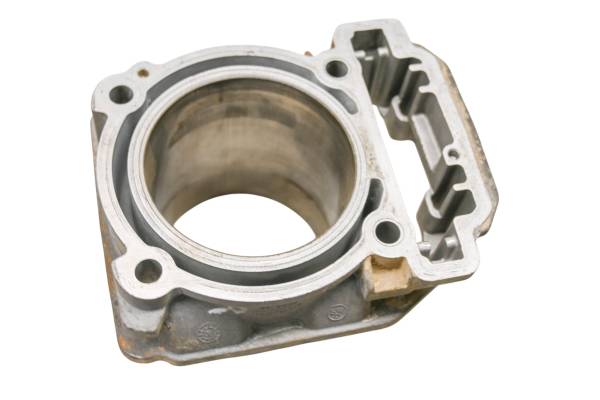 Can-Am - 06 Can-Am Outlander 400 XT Cylinder