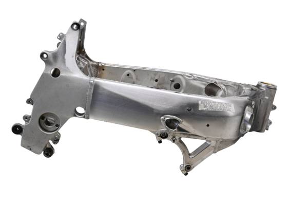 Suzuki - 98 Suzuki GSX-R750 Frame