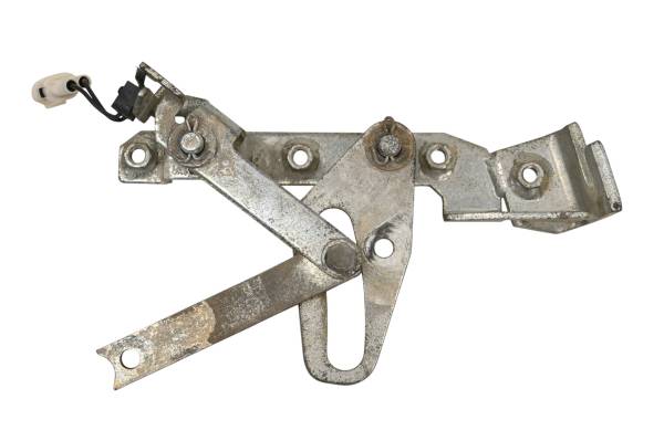 Kubota - 18 Kubota RTV-X900W Parking Brake Bracket