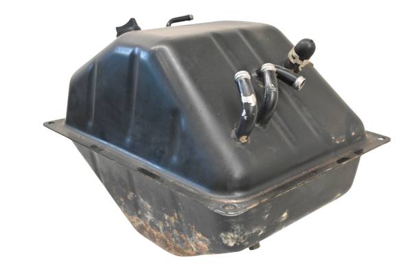 Kubota - 18 Kubota RTV-X900W Oil Tank