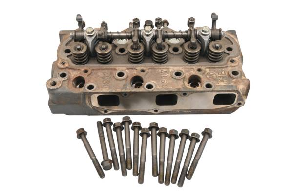 Kubota - 18 Kubota RTV-X900W Cylinder Head