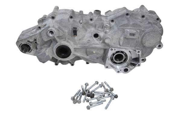 Kawasaki - 19 Kawasaki Mule Pro-DXT Transmission Gear Case Housing KAF1000A