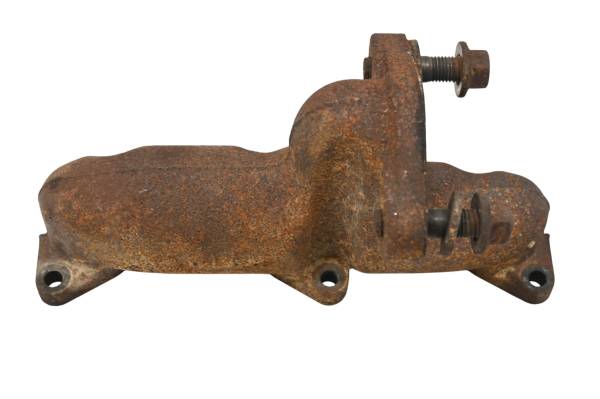 Kubota - 18 Kubota RTV-X900W Exhaust Manifold Flange