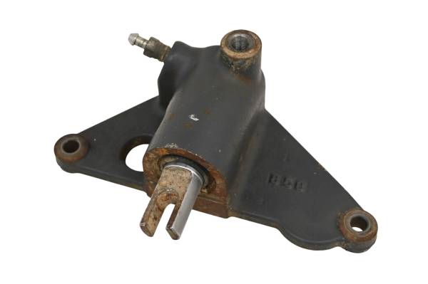 Kubota - 18 Kubota RTV-X900W Brake Cylinder
