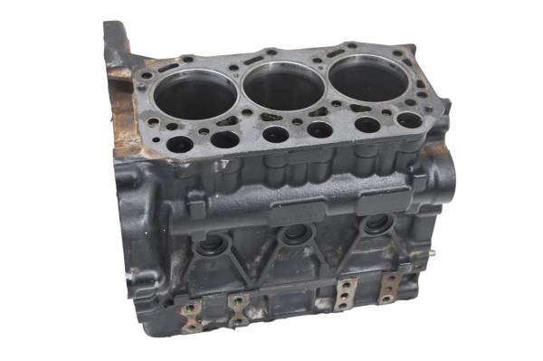 Kawasaki - 19 Kawasaki Mule Pro-DXT Crankcase Center Crank Case KAF1000A