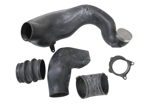 Kawasaki - 19 Kawasaki Mule Pro-DXT Clutch Snorkel Intake Vent Tube KAF1000A
