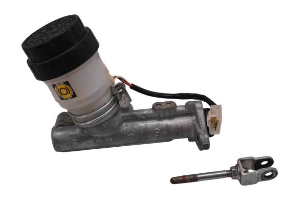 Kubota - 12 Kubota RTV400Ci Rear Brake Master Cylinder
