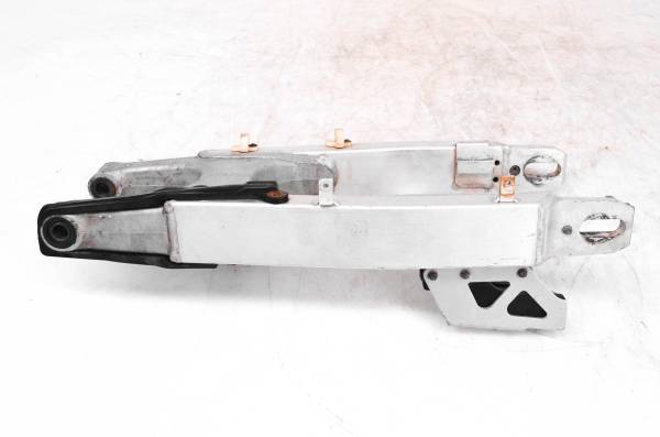 Suzuki - 01 Suzuki DRZ400S Rear Swingarm
