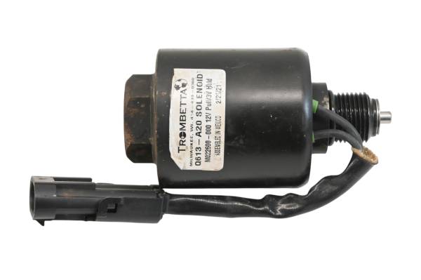 Kawasaki - 21 Kawasaki Mule Pro-DXT Rear Differential Solenoid KAF1000