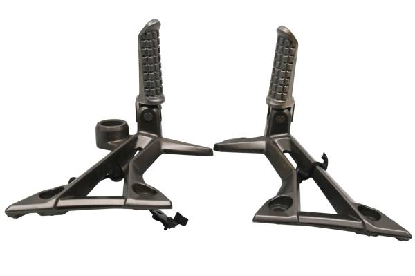 Kawasaki - 14 Kawasaki Ninja 300 ABS Rear Foot Pegs EX300
