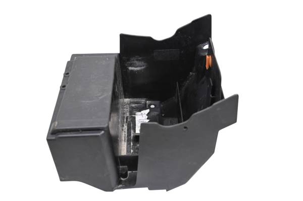 Kawasaki - 17 Kawasaki Z900 ABS Battery Box