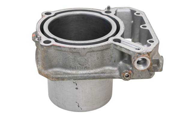 Can-Am - 23 Can-Am Defender Max HD7 Cylinder