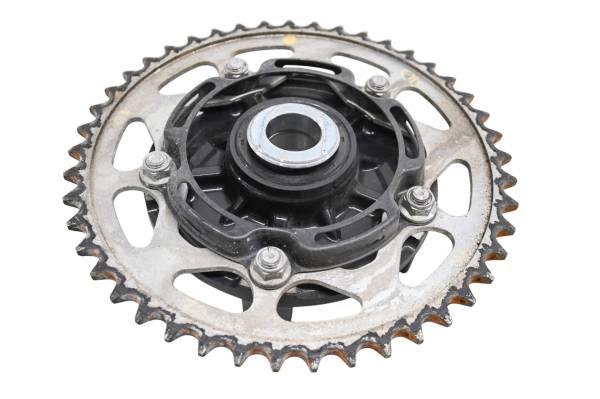 Yamaha - 24 Yamaha XSR900 Rear Sprocket Hub & Sprocket