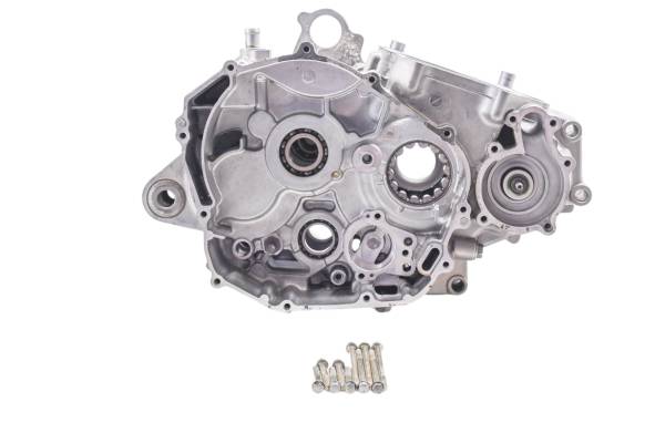 Polaris - 03 Polaris Predator 500 Crankcase Center Crank Case