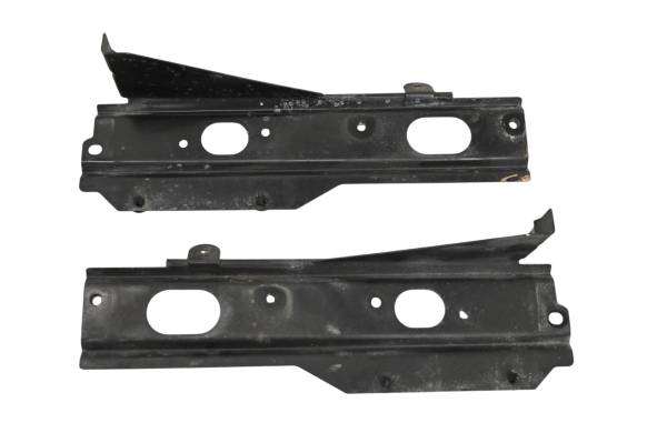 Kubota - 16 Kubota RTV-X900W Rear Fender Support Plates Brackets Left & Right