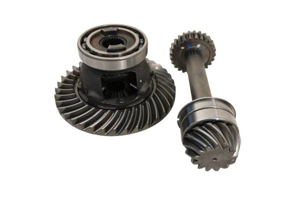 Kubota - 16 Kubota RTV-X900W Rear Differential Ring & Pinion Gear