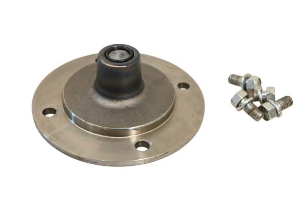 Kubota - 16 Kubota RTV-X900W Flywheel Gear Input Flange