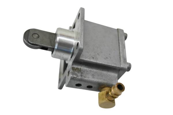 Polaris - 11 Polaris Sportsman 850XP Pump Assembly