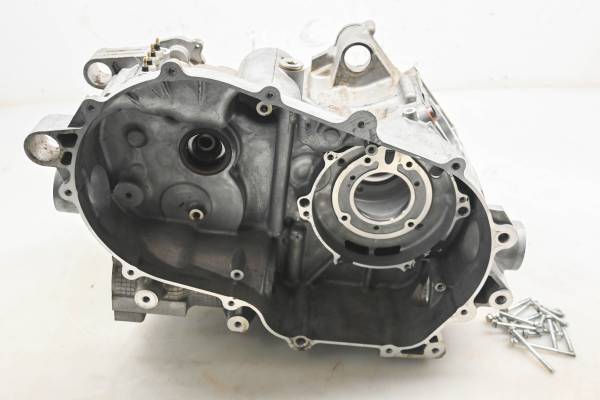 Yamaha - 20 Yamaha Kodiak 450 Crankcase Center Crank Case