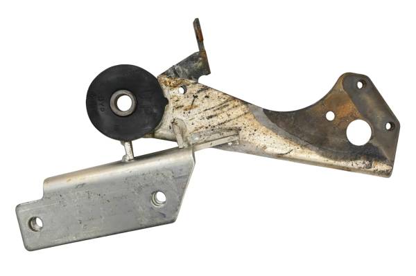 Kubota - 21 Kubota RTV-XG850 Engine Dt Bracket Sidekick 850