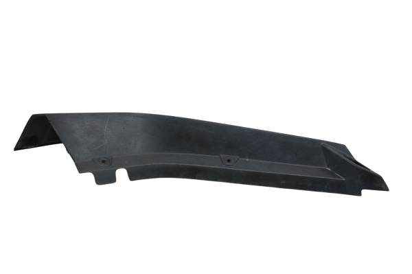 Can-Am - 13 Can-Am Commander 1000 XT Front Right Upper Mud Guard