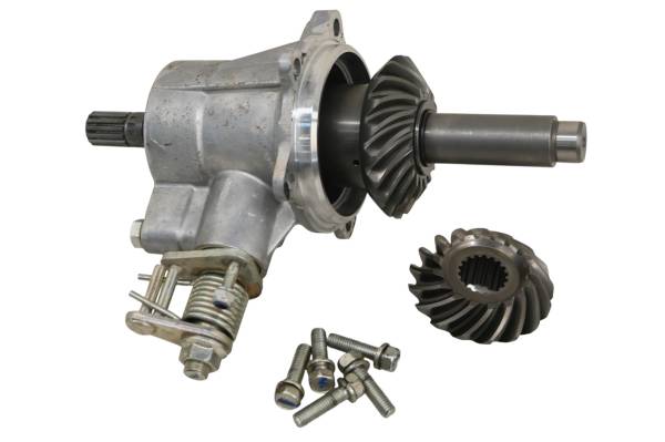 Kubota - 21 Kubota RTV-XG850 Transmission Bevel Gears Output Shaft Sidekick 850